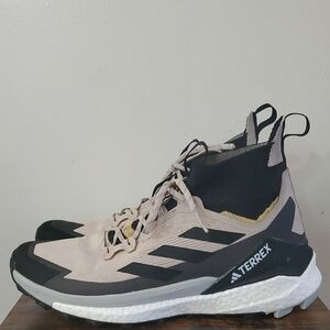 Adidas Terrex Free Hiker 2.0 Mens Hiking Sneaker Size 12.5 Nude Black Grey White